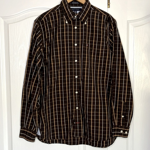 TOMMY HILFIGER plaid long sleeve button down shirt - Picture 2 of 4